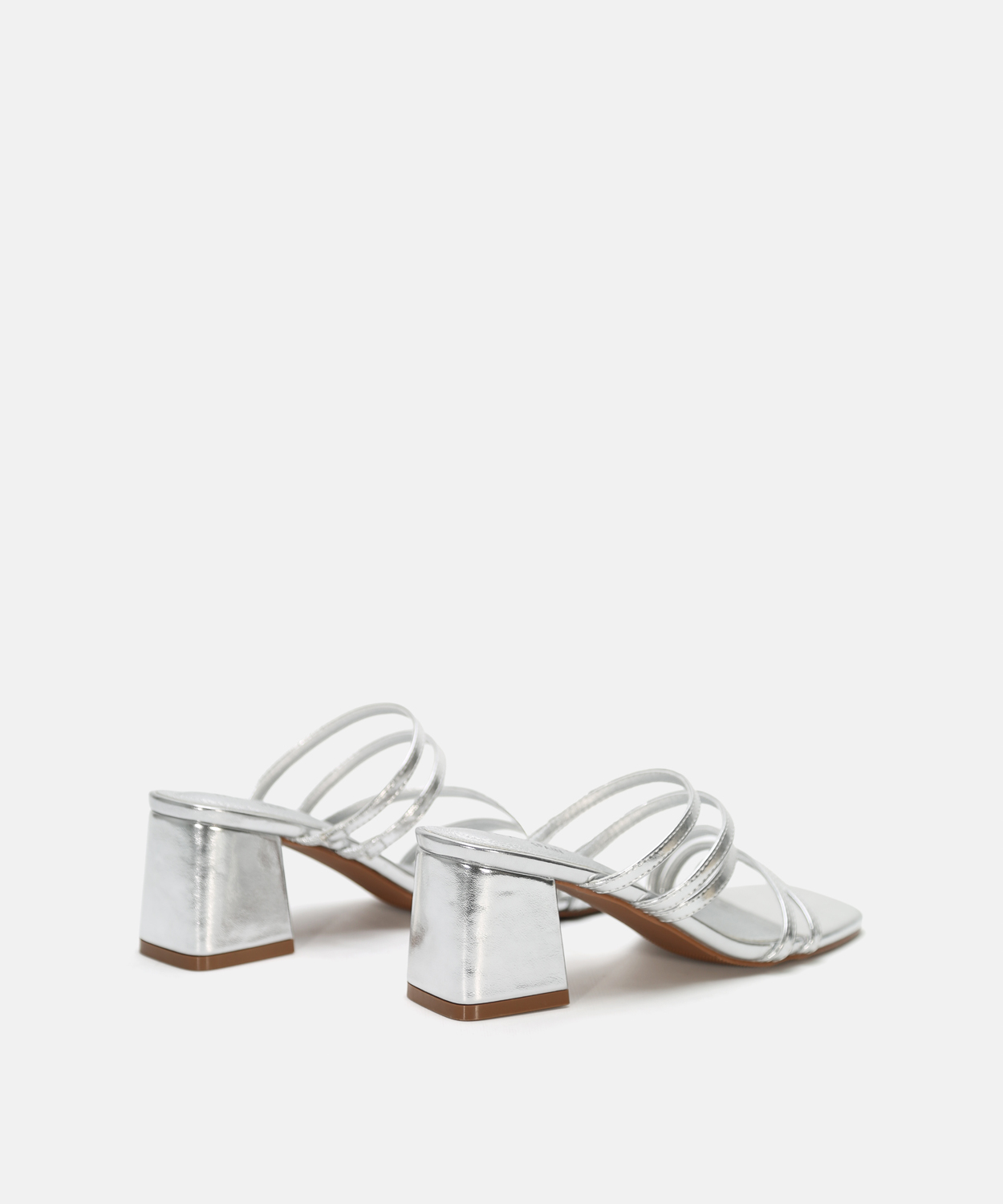 Sand&aacute;lia salto tiras image number null